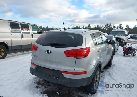 2016 Kia Sportage Lx z USA, uszkodzony, nr VIN KNDPBCACXG7821272